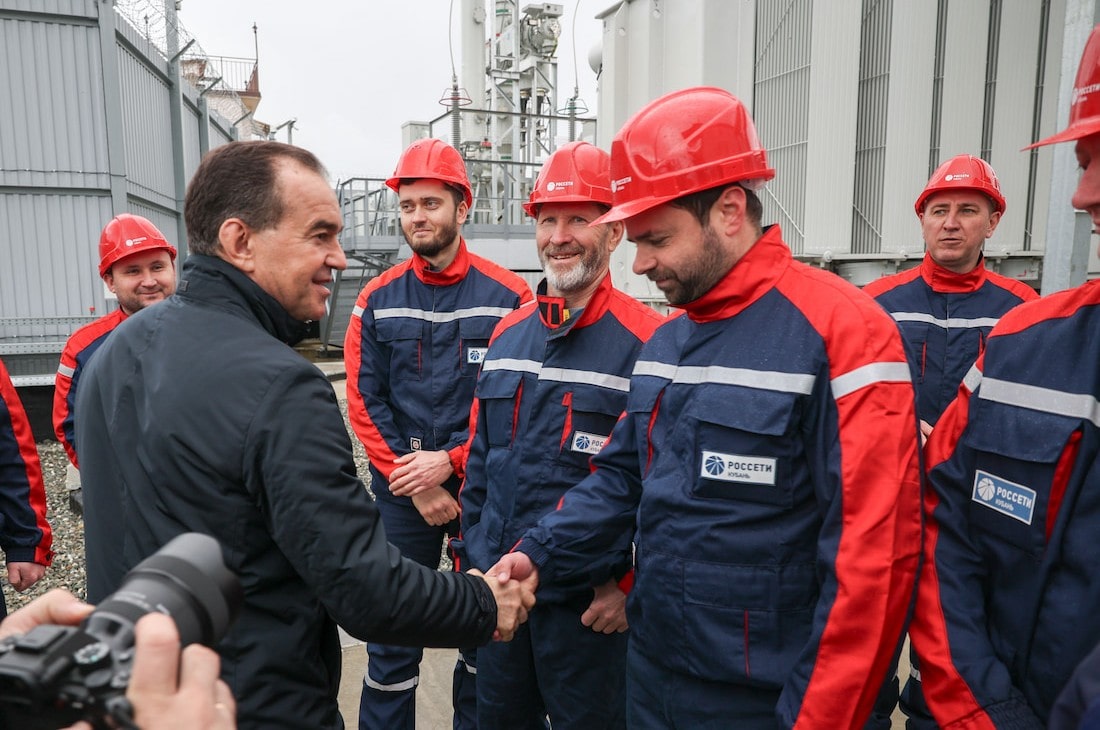 Апрель